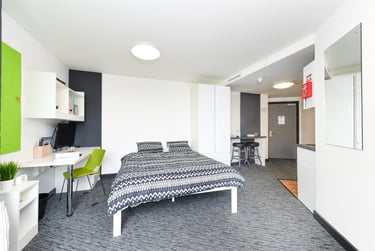 1 bed studio, Pitt St, Newcastle Upon Tyne, Newcastle, NE45SU - Image 3